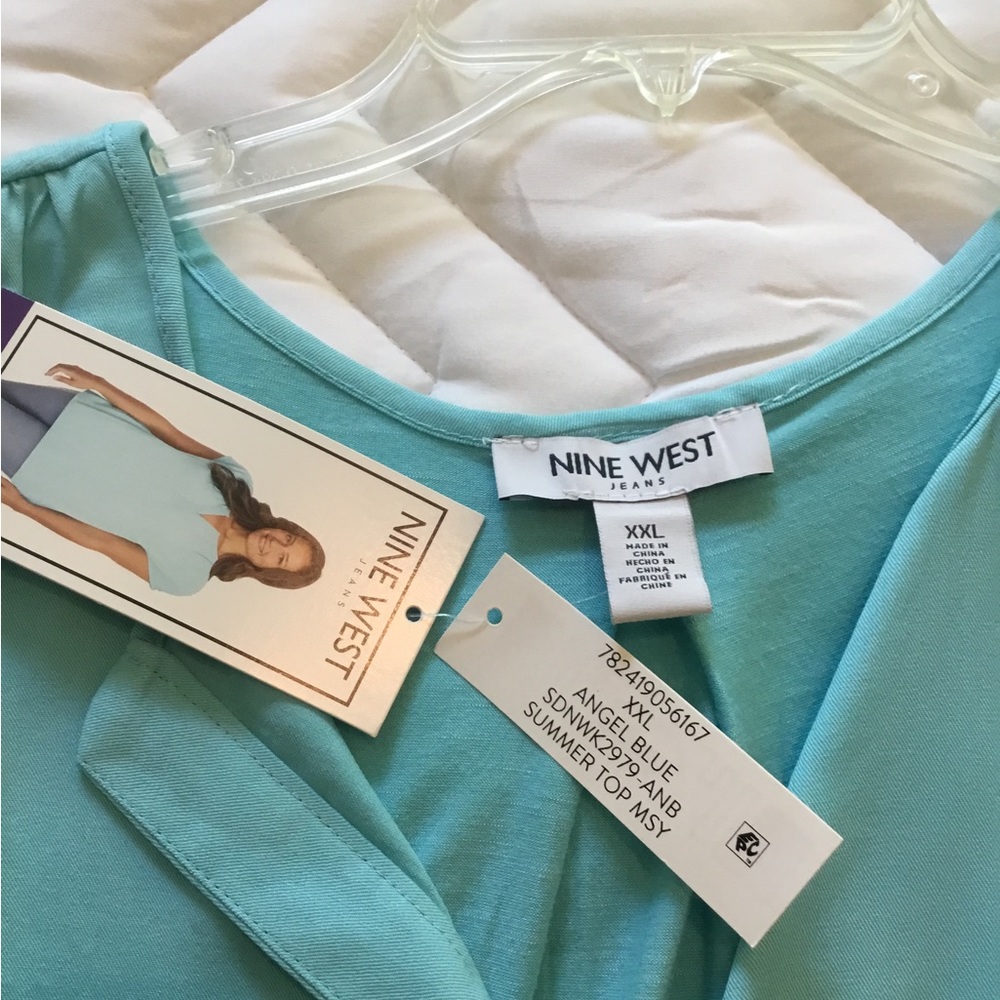 NINE WEST Angel blue/ aqua Summer Top.XXL cap sleeve. NWT. 2 Buttons on V-neck - Picture 5 of 8